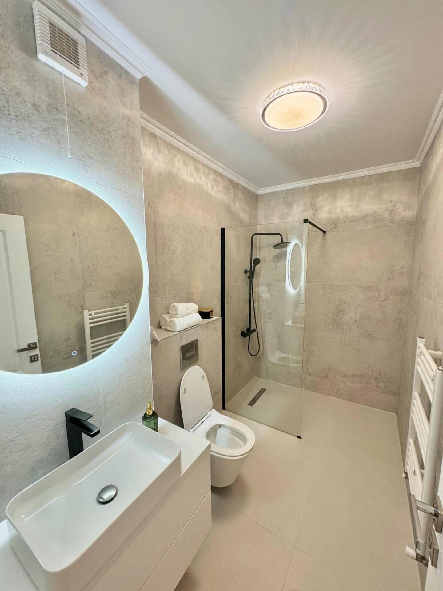 View Luxury Apartment